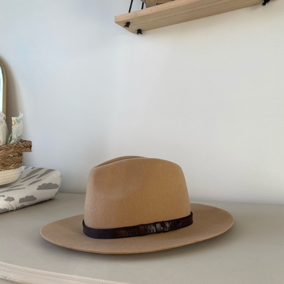 Shop Stevie Hat - Picture 3 of 4